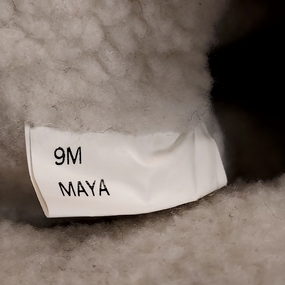 Khombu Maya Waterproof Snow Boots Red Blue 9 EUC - Picture 13 of 13